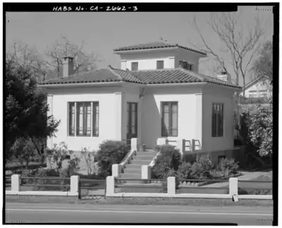 Murer House and Gardens