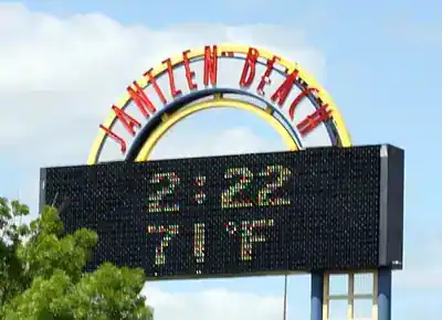 Jantzen Beach Center