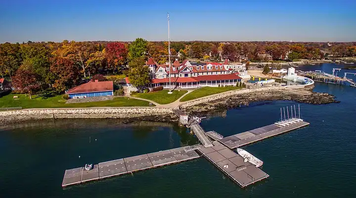 A local view of Larchmont, NY