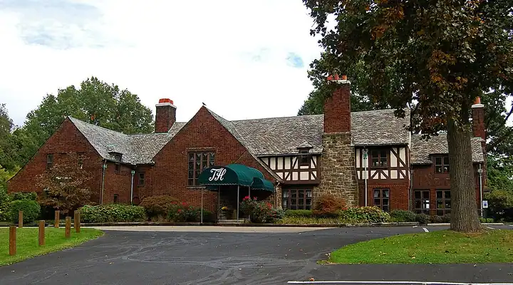 A local view of New Franklin, OH