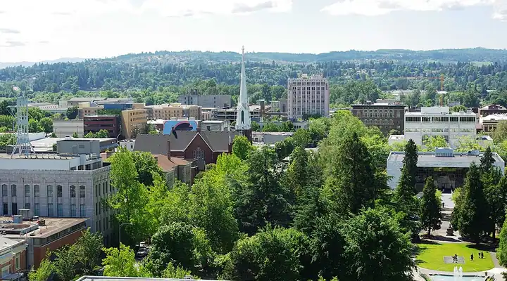A local view of Salem, OR