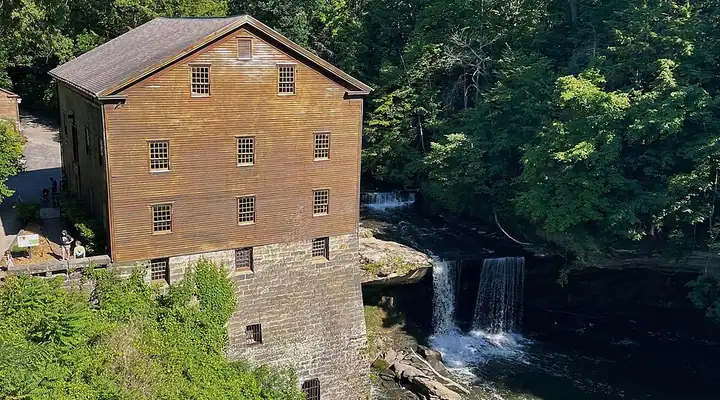 A local view of Youngstown, OH