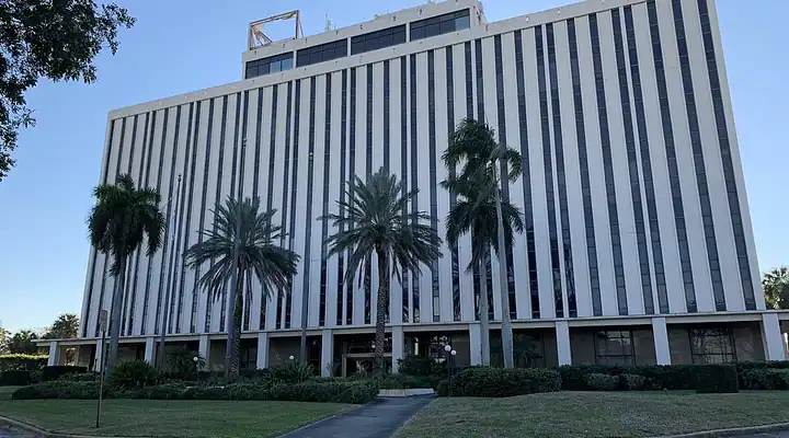A local view of Coral Springs, FL